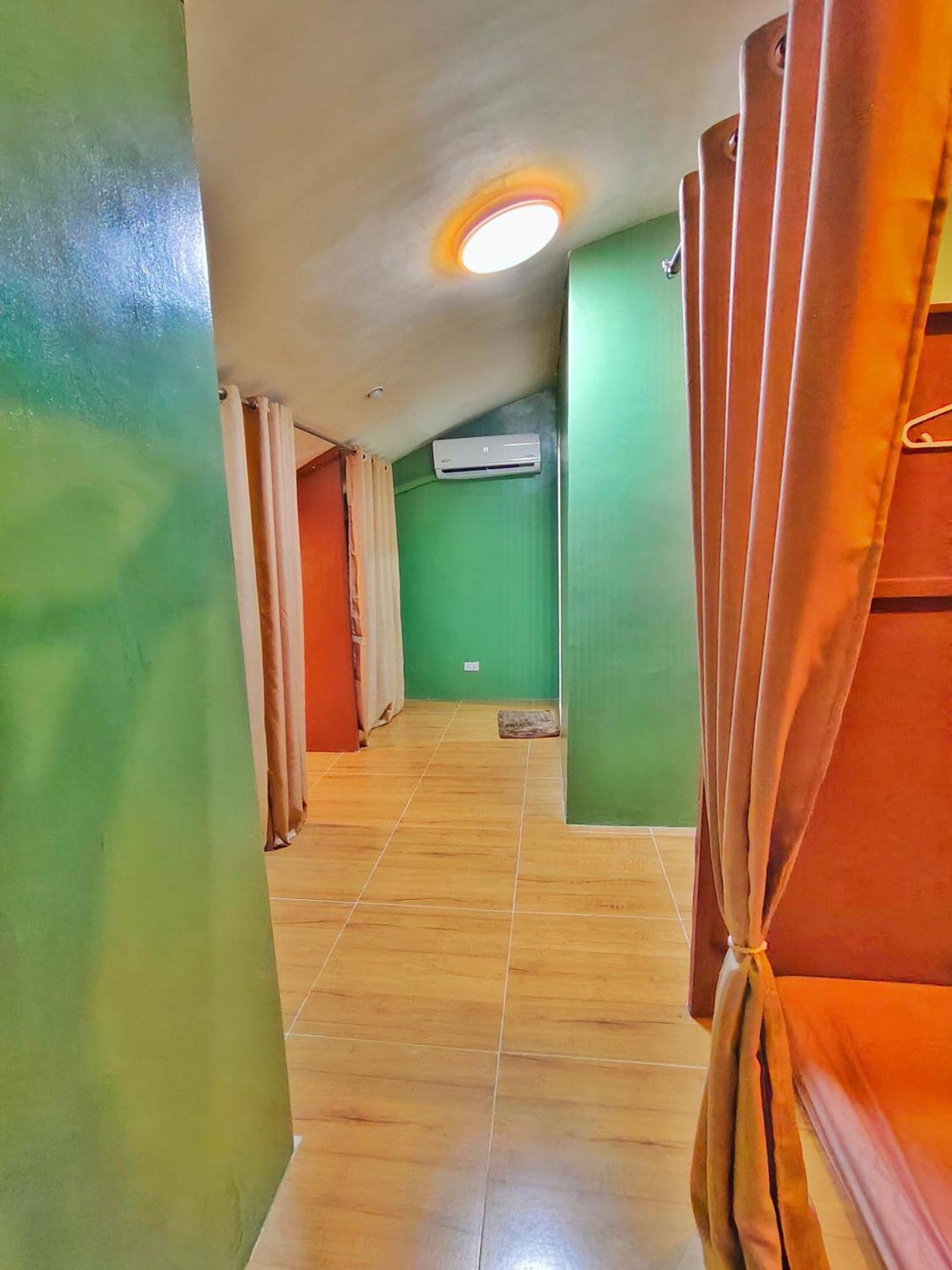 Mactan Airport Hostel At Aashvi Cozy Cabin Lapu-Lapu City Kültér fotó